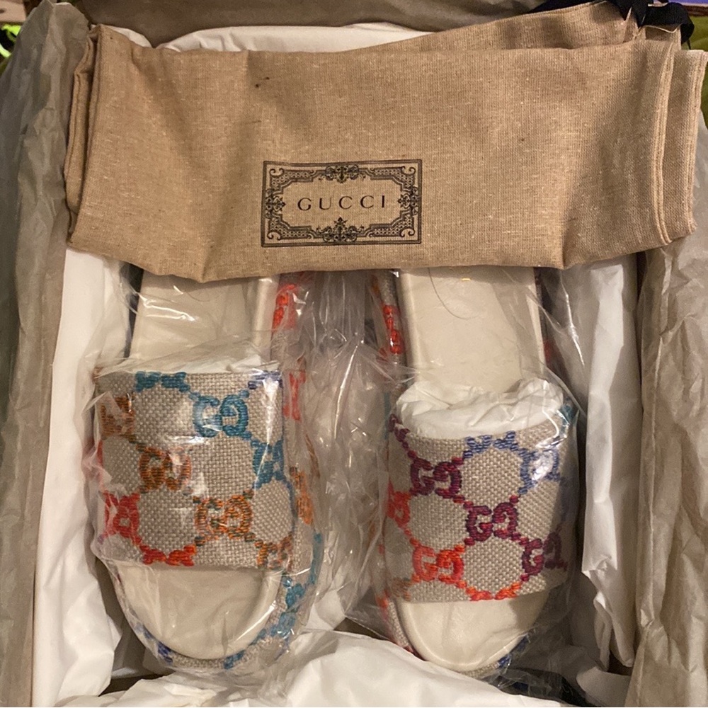BNIB Psychedelic Mini GG Platform Slides - Picture 4 of 4